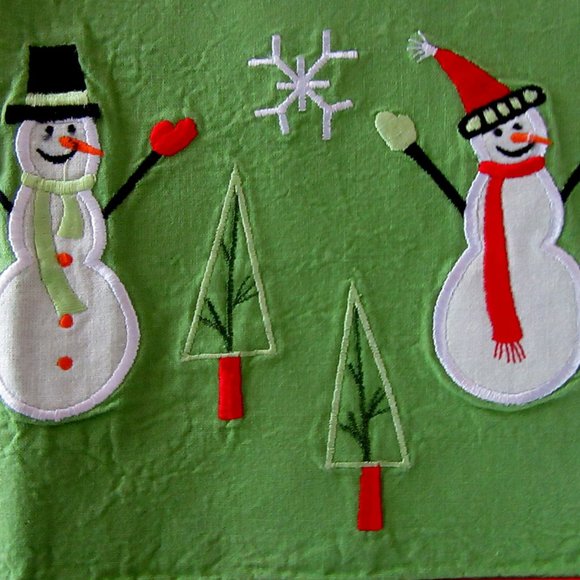 Red & green Christmas appliqued & embroidered placements 3 Snowmen - set of 4 - Picture 7 of 10